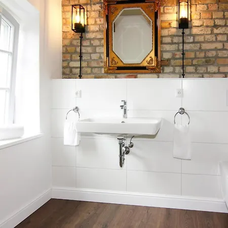 Birgit, * Wendorf (Kuhlen-Wendorf)